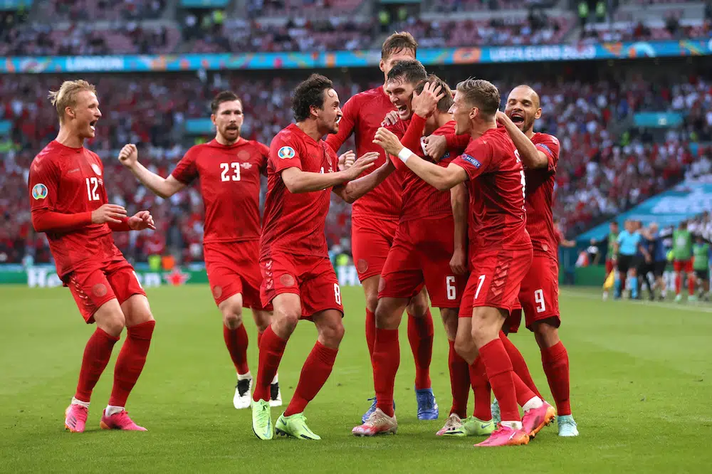 英格蘭足球隊 /英格蘭首度闖入歐洲盃決賽、將與義大利決戰
